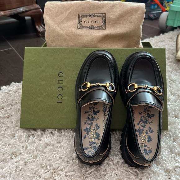 NEW IN BOX GUCCI Horsebit-detailed metallic embroidered leather platform loafers - Picture 2 of 9